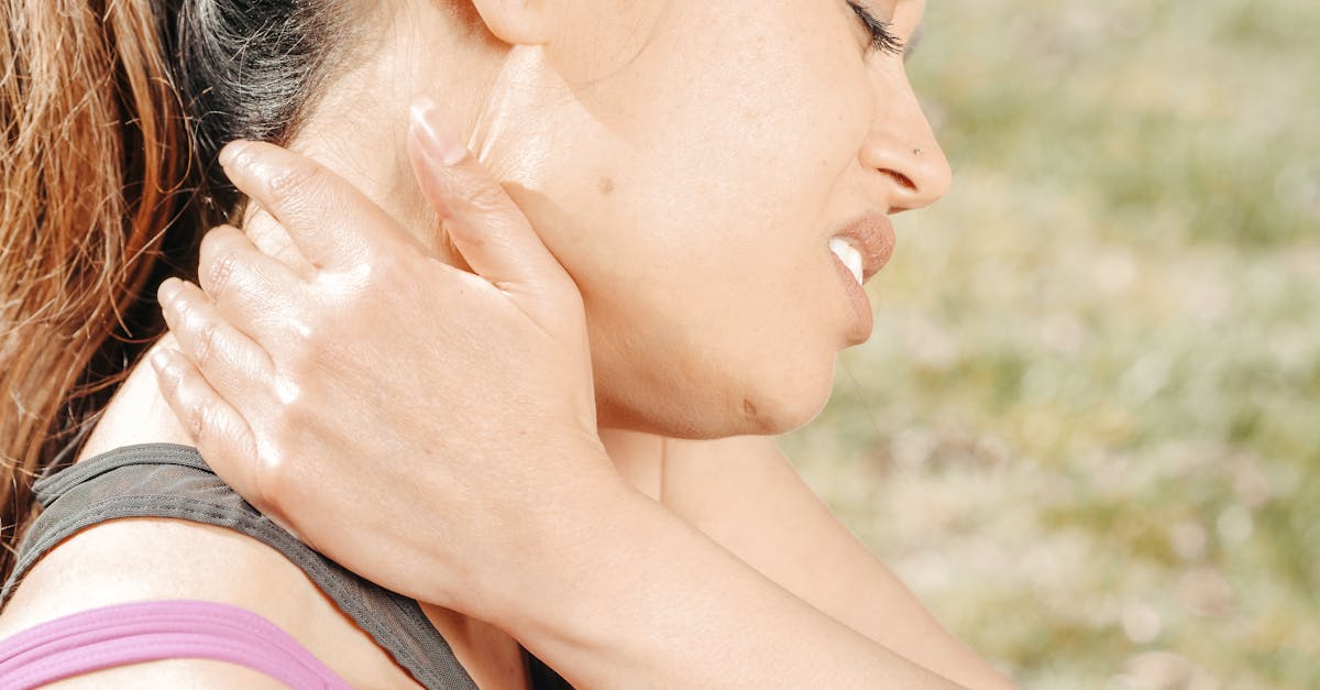 discover effective solutions and treatments for neck pain. learn about causes, symptoms, and preventive measures to relieve discomfort and improve your quality of life.