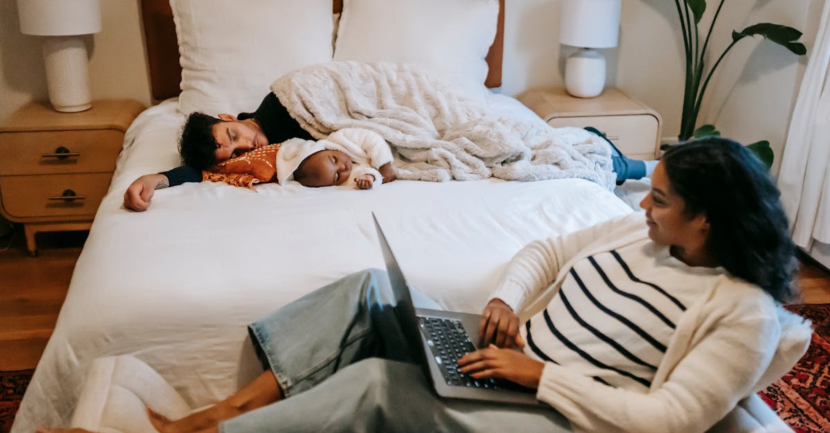 discover the best sleep positions for a restorative night's rest. learn how different postures can impact your sleep quality, reduce discomfort, and improve your overall health. find tips on ideal sleeping arrangements for various body types and common sleep issues.