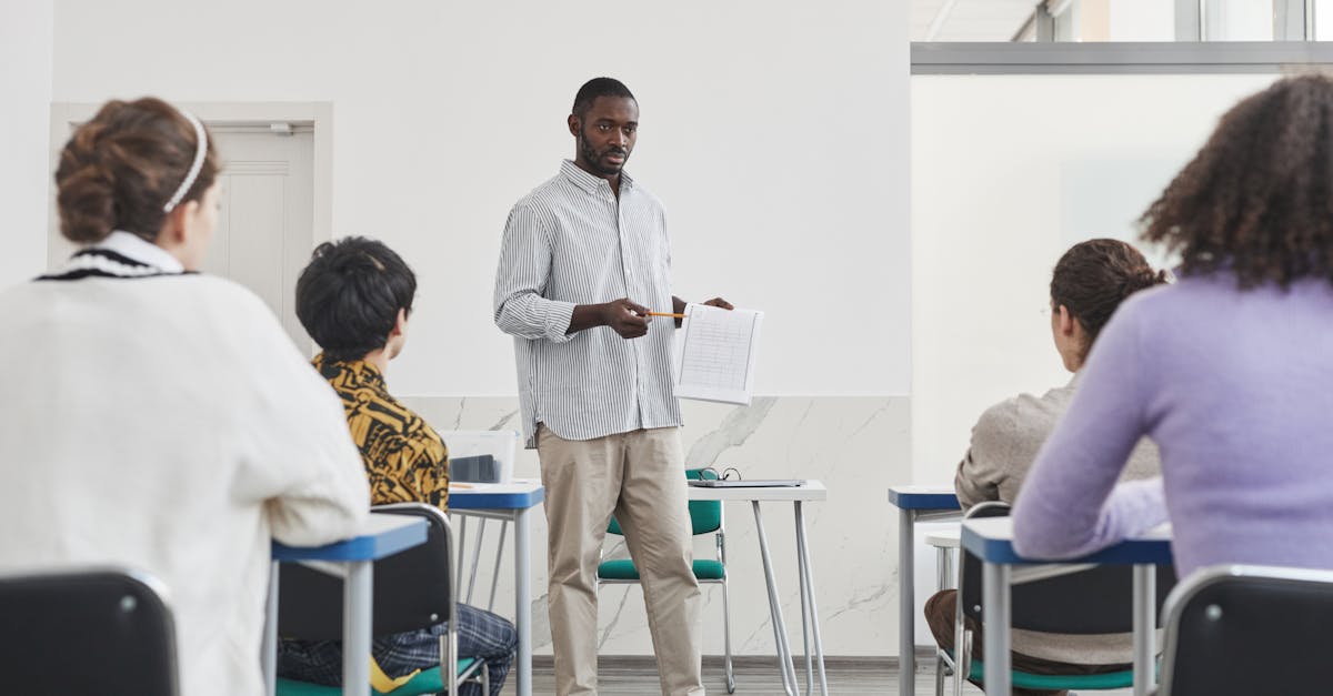 discover the benefits of standing desks—transform your workspace with ergonomic designs that promote better posture, increased energy, and enhanced productivity. explore a variety of styles and sizes to find the perfect fit for your office or home environment.