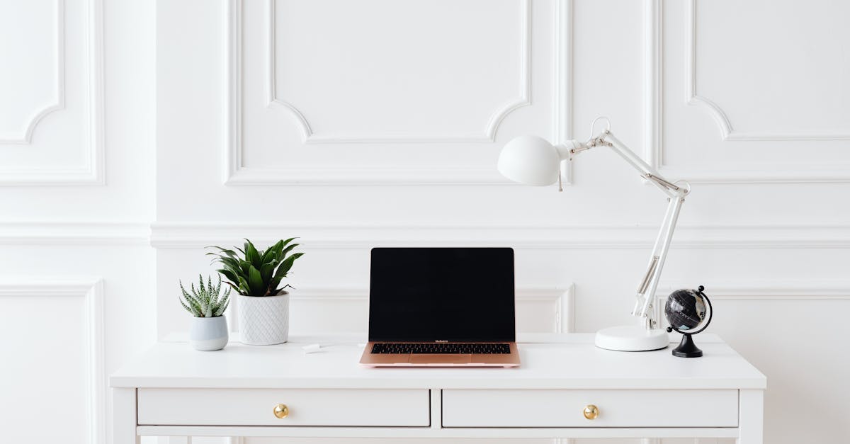 discover the benefits of ergonomic design for improved comfort and productivity. learn how ergonomic solutions can enhance your workspace and promote better posture, reducing the risk of injury and increasing overall efficiency.