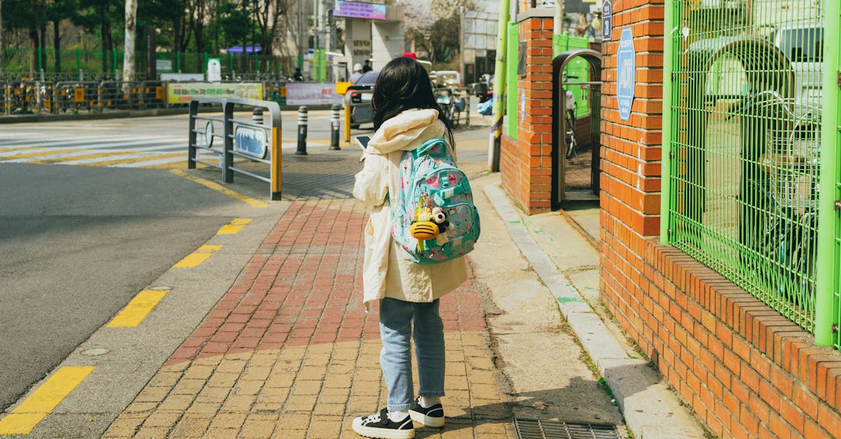 discover the ultimate comfort and support with our ergonomic backpacks. designed to distribute weight evenly, these backpacks provide superior convenience for daily commutes, hiking adventures, or travel. experience a blend of style, functionality, and health benefits that make carrying your essentials a breeze.