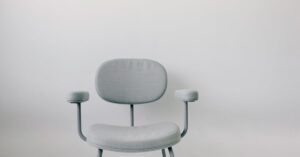 discover the essential features of ergonomic chairs designed for ultimate comfort and support. learn how these innovative designs enhance posture, reduce strain, and improve productivity for long hours at your desk.