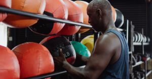 discover effective lifting techniques to enhance your strength and performance. learn proper form, tips for beginners, and safety guidelines to elevate your fitness journey.