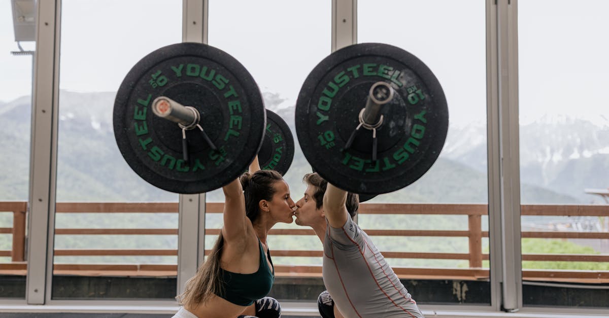 discover the secrets of effective lifting techniques that enhance your strength, improve your posture, and boost overall fitness. learn how to lift properly for maximum results and injury prevention.