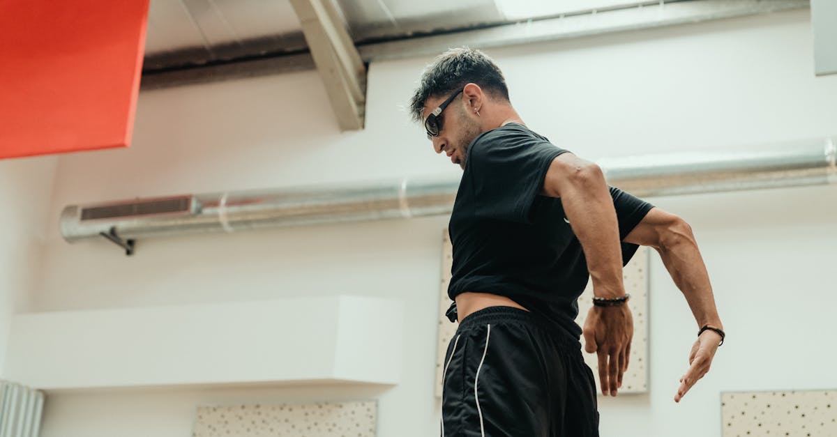 discover the importance of maintaining proper posture for overall health and well-being. learn tips and techniques to improve your posture, reduce discomfort, and enhance your daily activities.