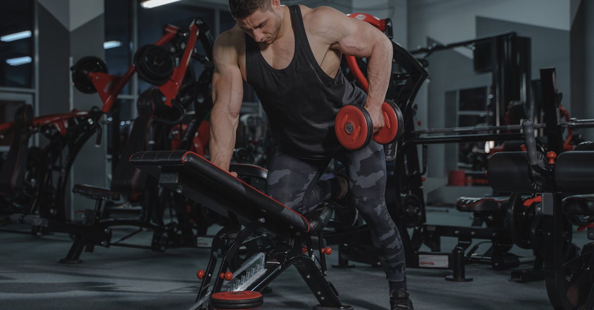 explore the concept of rounded shoulders, including its causes, effects on posture, and effective exercises for improvement. discover tips to enhance your body alignment and boost your confidence with proper shoulder positioning.