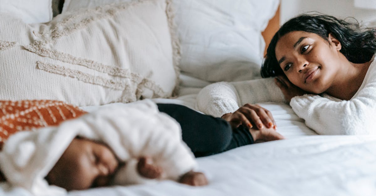 discover the best sleep positions for a restful night. learn how different sleeping styles can impact your health, comfort, and overall sleep quality. explore tips for improving your sleep posture and finding the perfect position for a rejuvenating sleep experience.