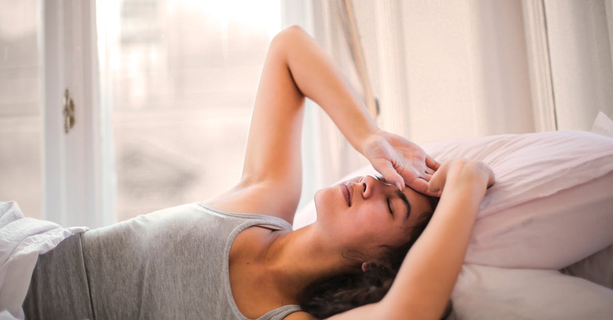 discover effective sleep techniques to improve your nightly rest. explore methods ranging from relaxation practices to sleep hygiene tips that can help you fall asleep faster and wake up refreshed.