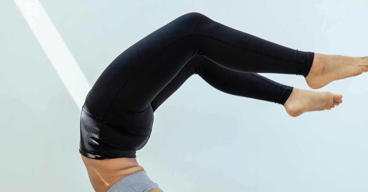 Cette approche non invasive peut soulager efficacement la douleur chronique et les symptômes liés à des affections telles que les hernies discales ou la sténose spinale. En réduisant la pression sur les structures nerveuses et en optimisant la circulation des fluides autour des disques, les patients bénéficient d'une récupération plus rapide et d'une meilleure qualité de vie. De nombreuses personnes souffrant de sciatique, de discopathie dégénérative ou de syndrome facettaire ont trouvé un soulagement et une meilleure fonctionnalité grâce à la thérapie innovante de TAGMED.