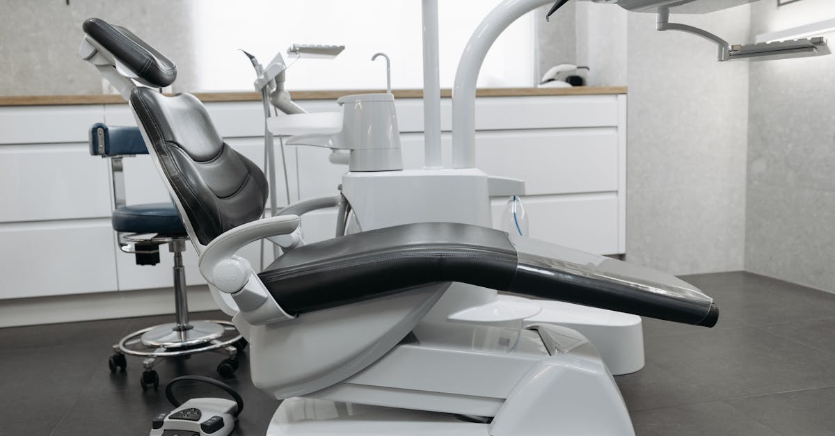 explore the principles of ergonomics to enhance comfort and productivity in your workspace. discover tips for optimizing your environment and reducing strain, promoting well-being through better design.