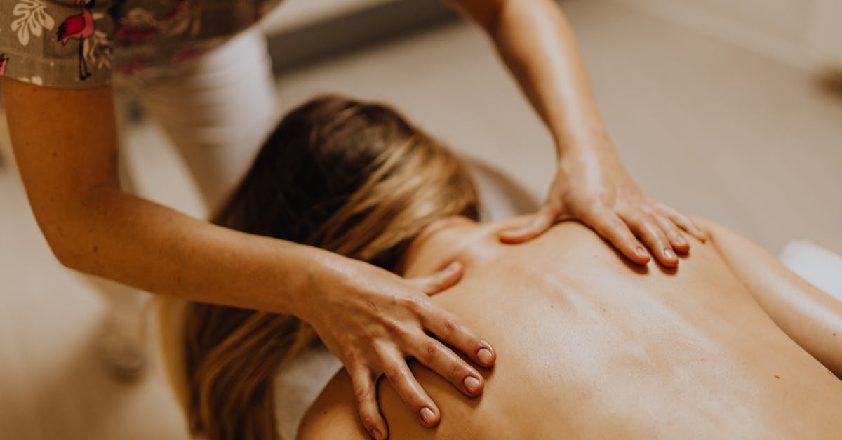 discover the ultimate comfort for your lower back with our expert tips and products designed to alleviate pain and promote wellness. elevate your everyday experience and enjoy enhanced mobility and relief.