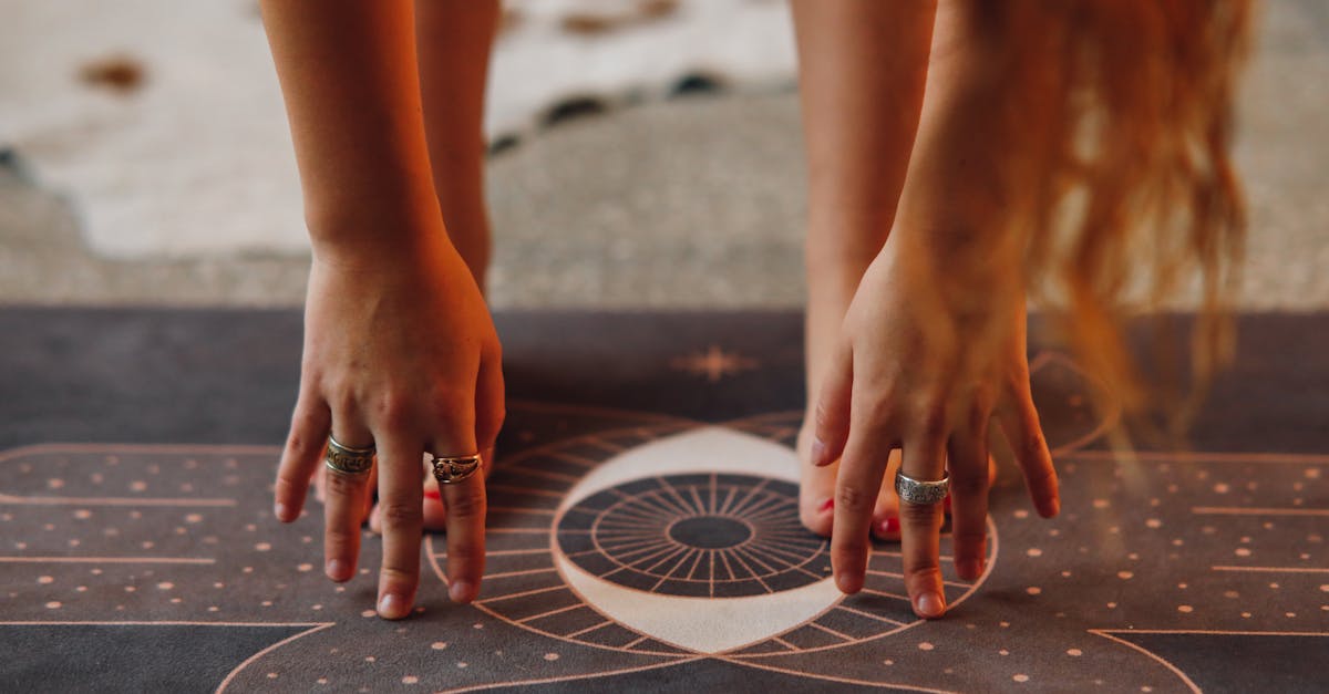 discover a variety of effective stretches to enhance flexibility, improve posture, and relieve tension. perfect for all fitness levels, these stretches will help you achieve a healthier and more active lifestyle.