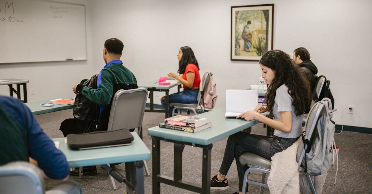 discover ergonomic backpacks designed for comfort and support. perfect for daily use, travel, or school. find the best backpack for a healthier posture today.